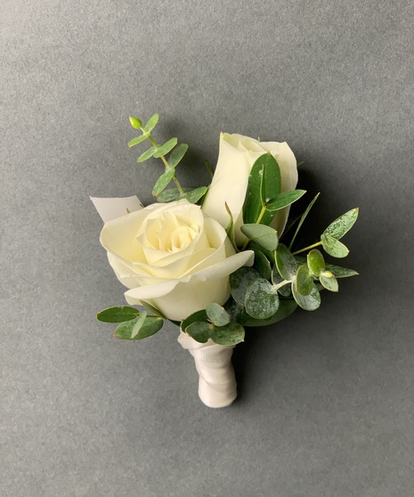 Mini Roses Boutonniere - Blushing Bride Collection